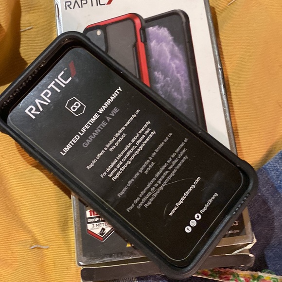 iPhone 11 case - Picture 2 of 3